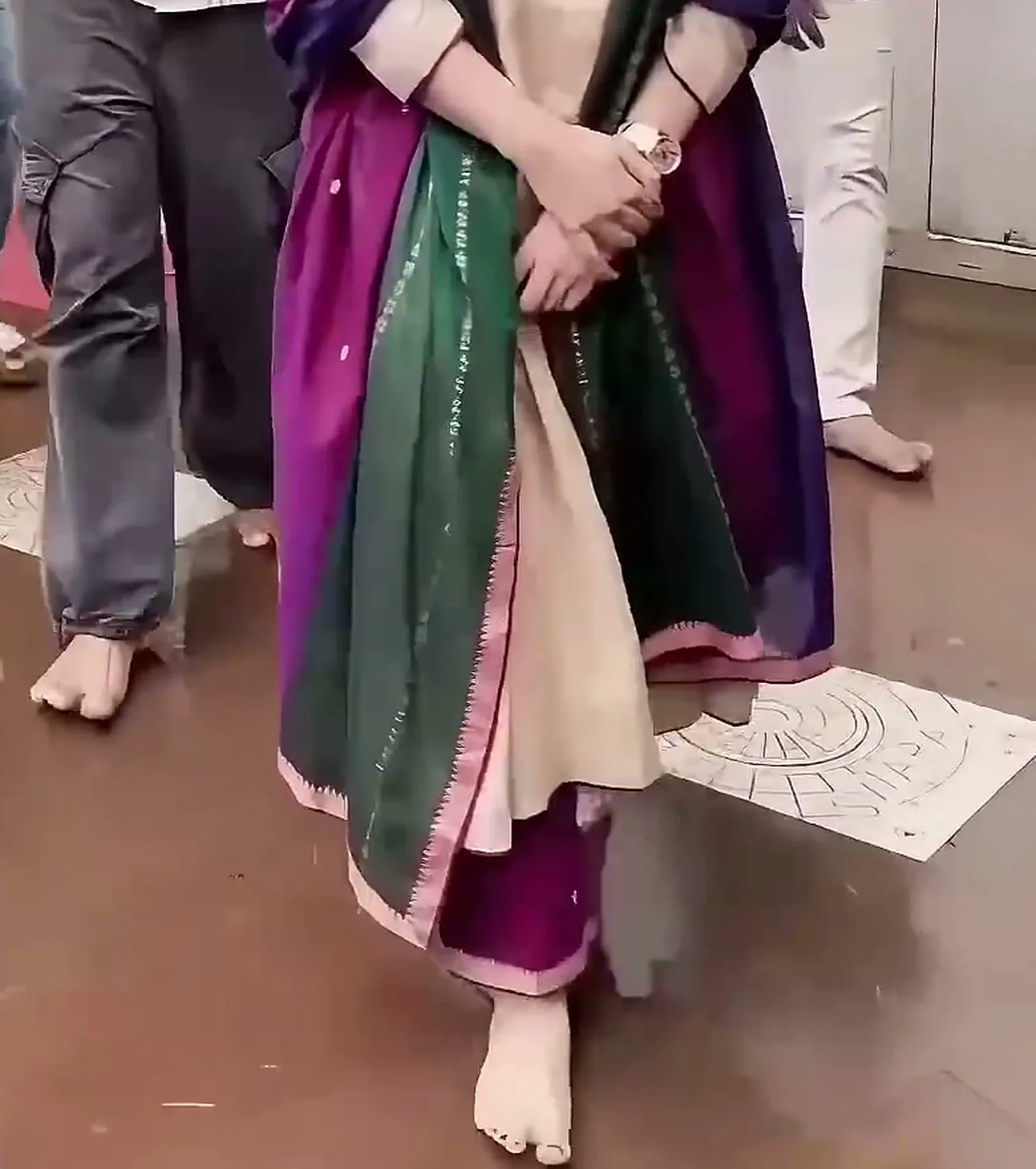 Nayanthara — The hem: where the ivory kurta ends the magenta cotton pants begin, and she is barefoot