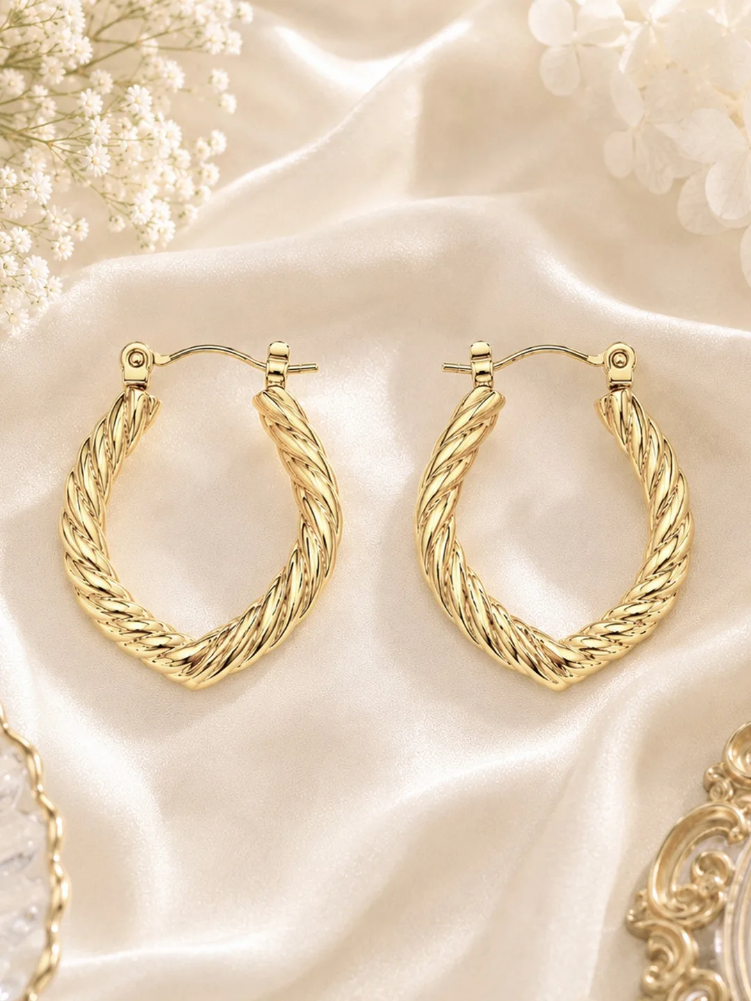 Aurivelle Gold twisted hoop earrings