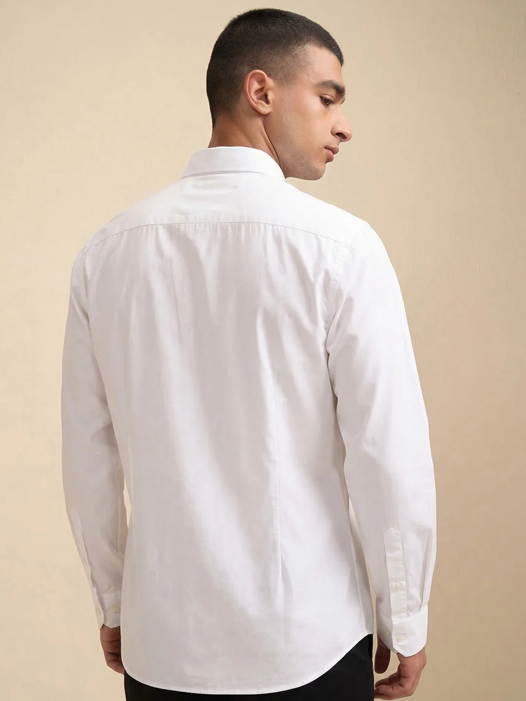HIGHLANDER White button-down collar shirt