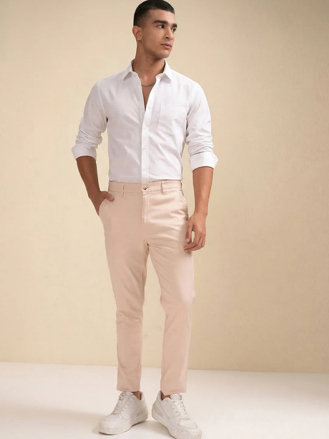 HIGHLANDER White button-down collar shirt