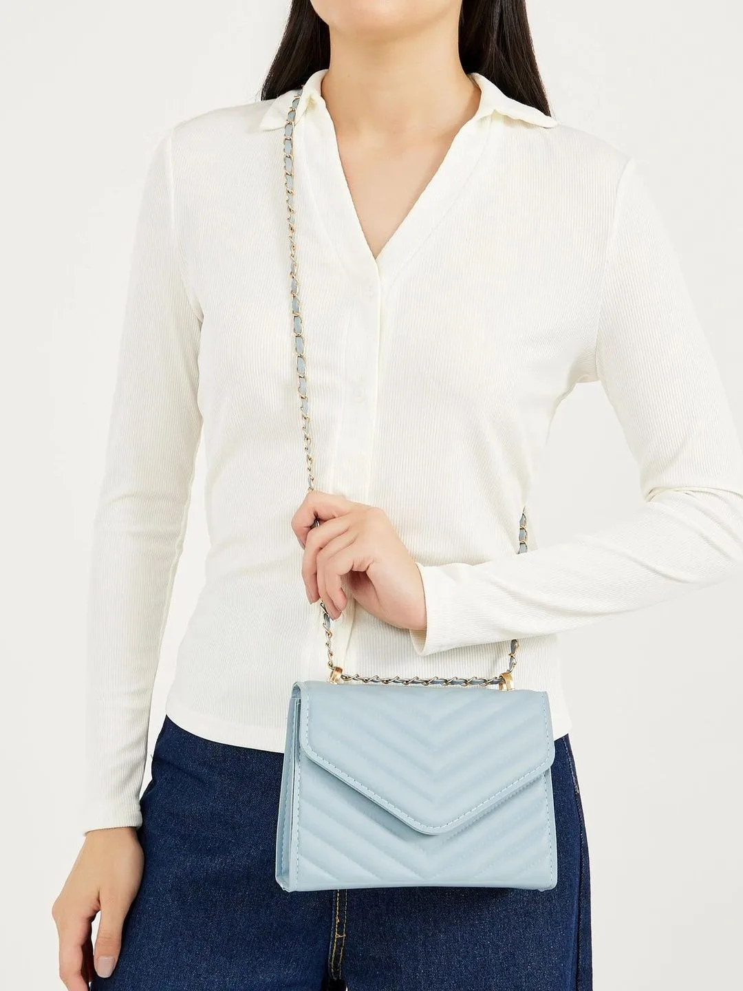 Styli Pale blue chevron-quilted chain bag